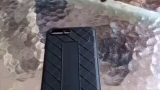 手机好像喝醉了╰（‵□′）╯