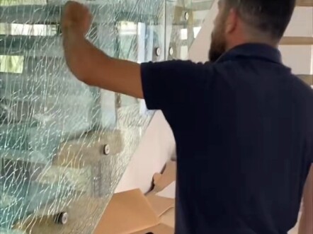 Berbagai cara bermain dengan kaca