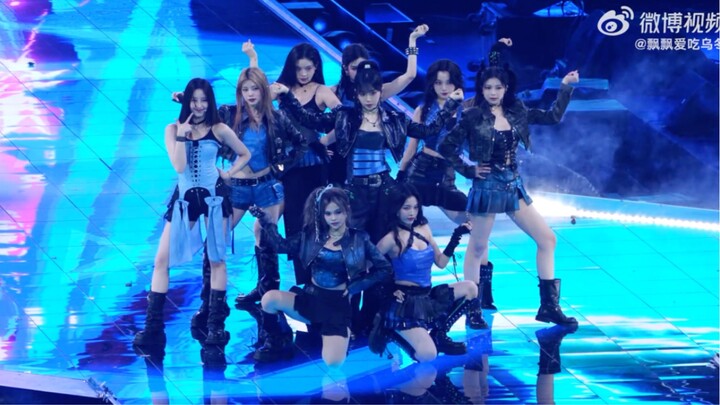 Tonton video langsungnya! 【Gen1es】250104 Starlight Awards Pint The Town Blue, video langsung panggun