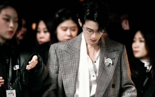 20231207 "GQ" Tan Jianci Phiên bản thuần túy