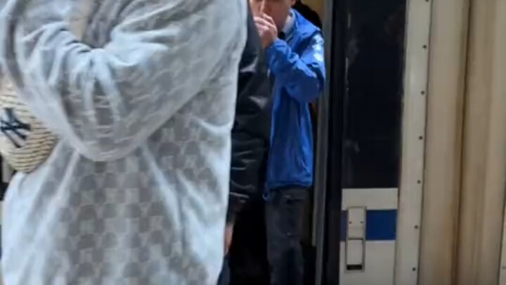 Hoo, udah sampe Stasiun Yantai! [Kocak]