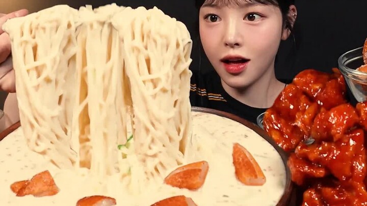 【Boki phụ đề tiếng Trung】Gà rán giòn ngọt kết hợp với mì súp đậu nành, âm thanh nhai khiến người ta 