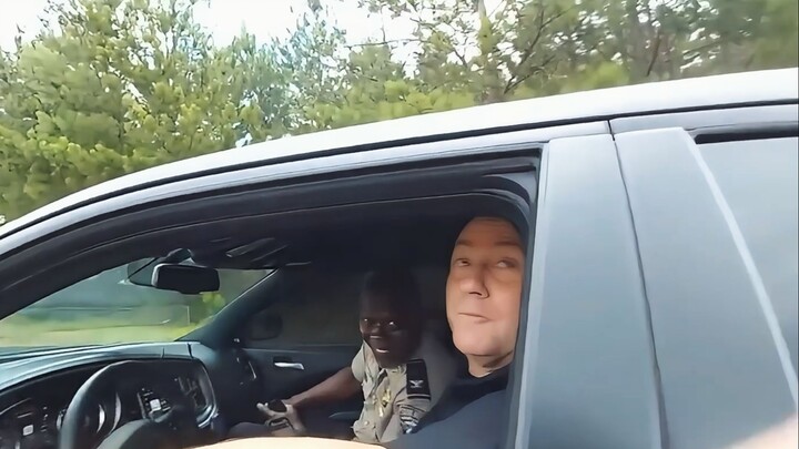 The police officer was overjoyed! The one he’d just stopped turned out to be his boss!