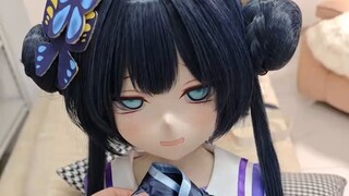 The face is like an emoticon