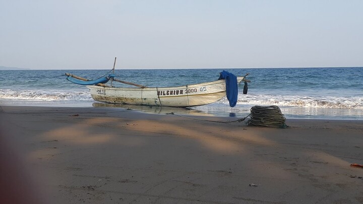 NELAYAN TRADISIONAL PANTAI BATUKARAS #beach_cinematic  🎵