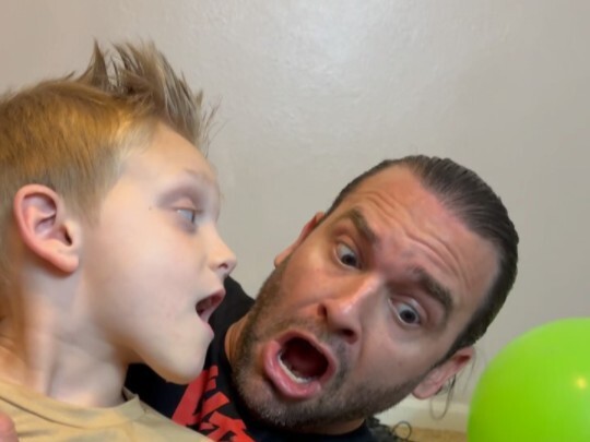 Stop Little Jack from Watching Berserk ②