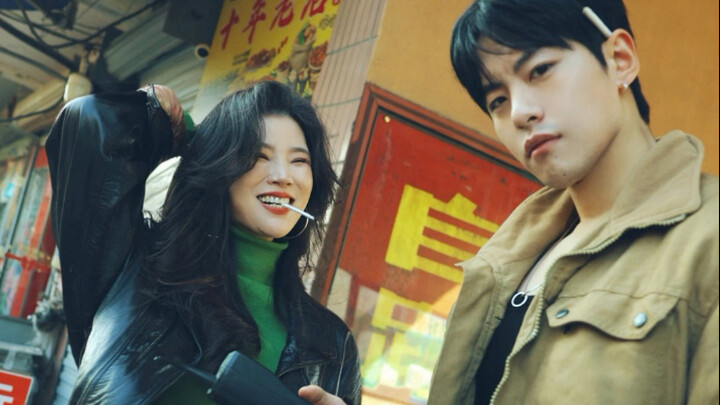 Hèn chi ai cũng bảo tôi chẳng được thừa hưởng gì từ bố mẹ, bà mẹ 50 tuổi vừa ngầu vừa chất của tôi đ