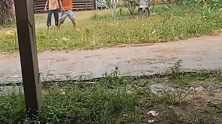 bermain bola sibocil