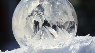 The moment the bubbles freeze! So beautiful!!!