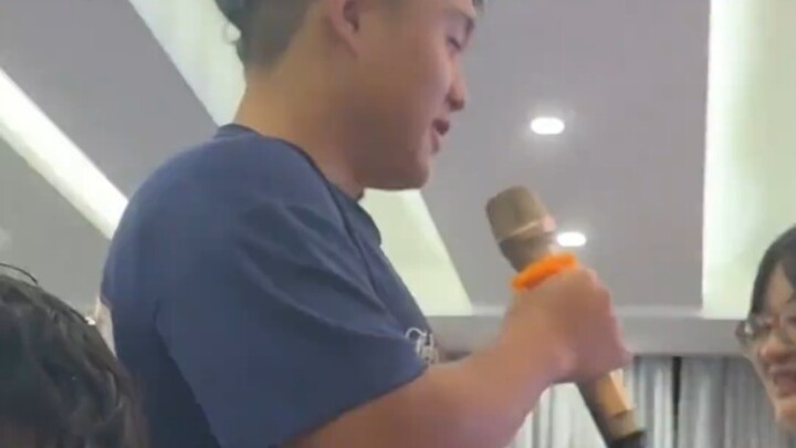 Serius berbagi kisah liburan musim panasku