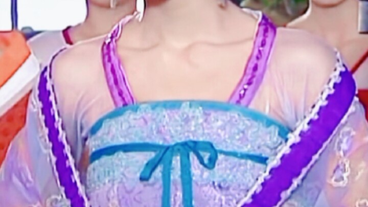 Clueless beauty Consort Xiao Shufei—given her IQ, surviving to episode 30 is nothing short of a mira