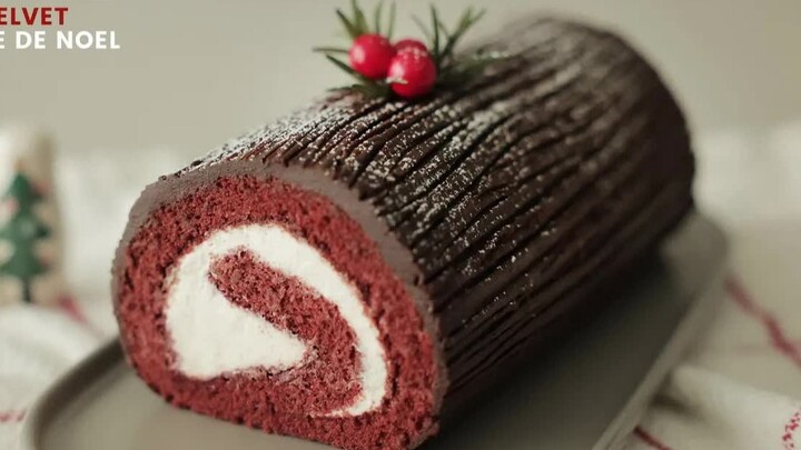 ASMR Kuliner: Kue Natal Velvet Merah yang Cocok untuk Pemula
