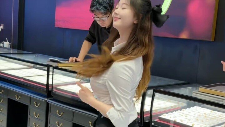 Yêu nhảy múa, quay trực tiếp bằng camera gốc không dùng filter, các bạn thấy sao?