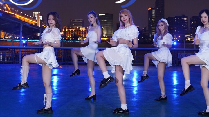 Hybe, đến chép bài tập về nhà nào! Phiên bản Five-blaze LE SSERAFIM - Bìa ren trắng tinh Blue Flame