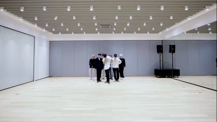 【NCT U】النظر عن كثب إلى غرفة التدريب لأغنية Make A Wish، لا أعرف أحدًا، تحليل صرف للرقص، من يريد فقط