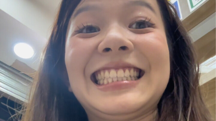 Immersive experience: Let an extrovert haggle for you!