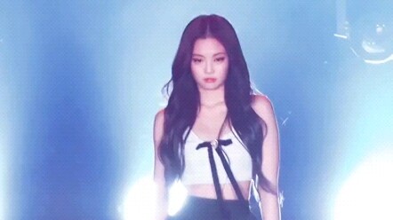 بعد ما تركت YG، أصبح كل شيء متاحًا.. هنا أول تشات لـ "أختي ني"!