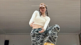 Like Jennie是一种感觉 女王般的游刃有余
