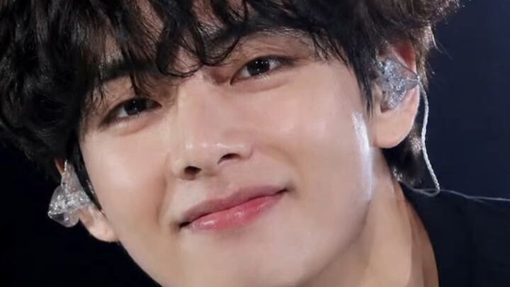 Kim Taehyung  _ Fake Love ❤️‍🩹 _ BTS V Emotional Edit _ Love That Was Never Rea