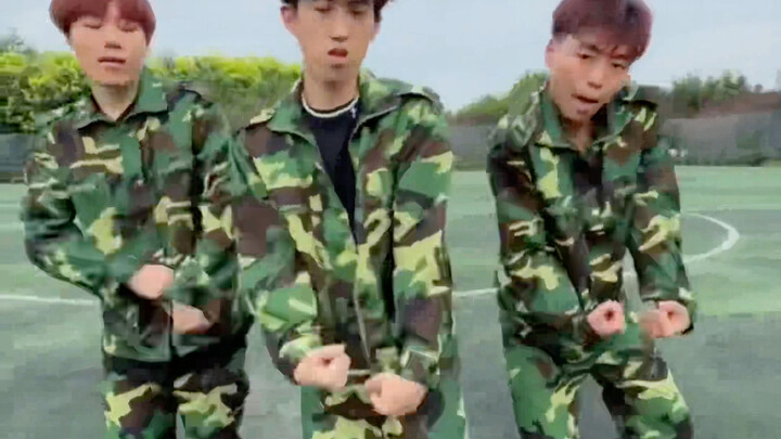 Tarian Menggertak Gigi (Versi Montase)