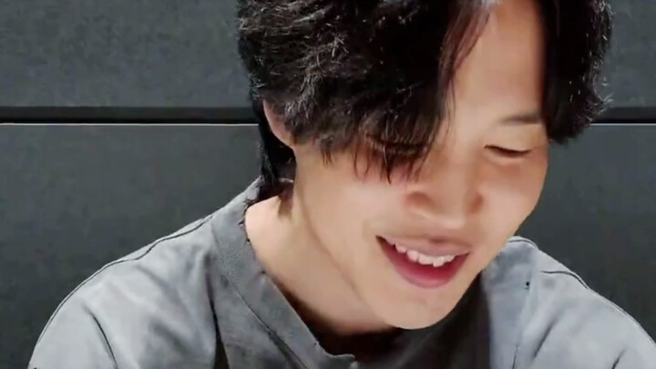 Obrolan live 95: Kim Taehyung: Tolong siaran langsung selama 5 jam. Park Ji-min: Kim Tata xi—bisa ng