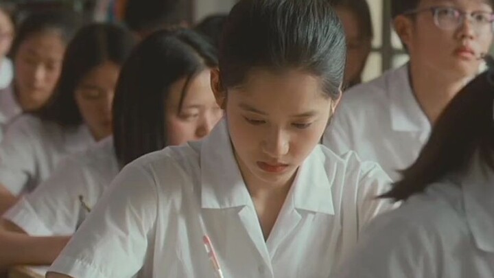 Hồi đó mình mà bạo dạn hơn một chút, giờ cũng chẳng đến nỗi độc thân đâu.