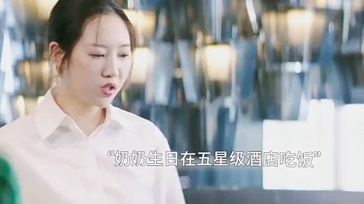 Kerabat mencuri peralatan makan hotel untuk dibawa pulang