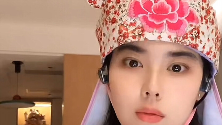 Sepupu perempuanku sudah punya lintasan balap??