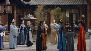 Xiao Se returned from winning the battle and handed the throne to King Bai, and traveled around the 