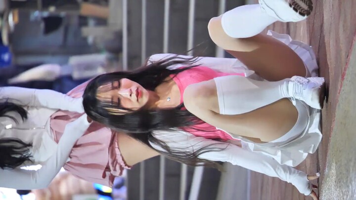 LadyB Bomi - NMIXX Blue Valentine Hongdae Street Performance