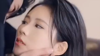 Kembali ke rumah aslinya, identitas gandanya membuat mereka berlutut memohon belas kasih