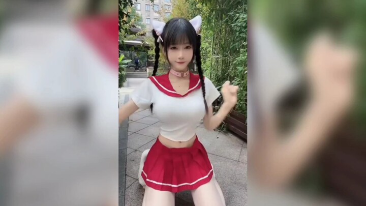 “ไอ้เวรใคร......อึใส่กางเกงฉันเนี่ย！！！”