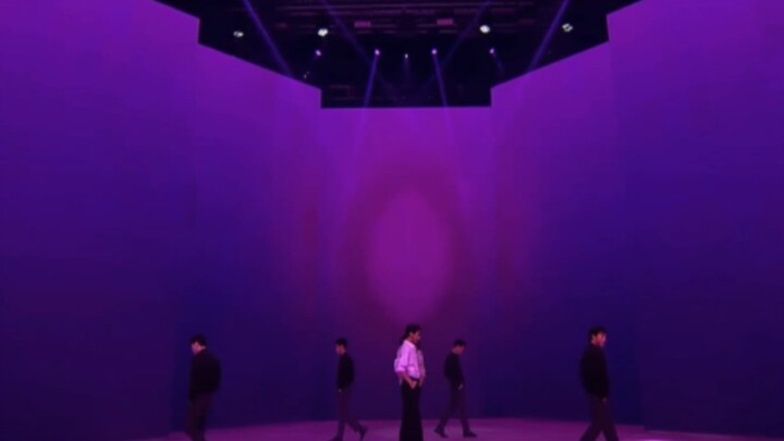 น่าทึ่งจริงๆ (หลับกันหมดแล้วใช่ไหม ถ้าหลับหมดแล้วฉันจะโพสต์นะ)