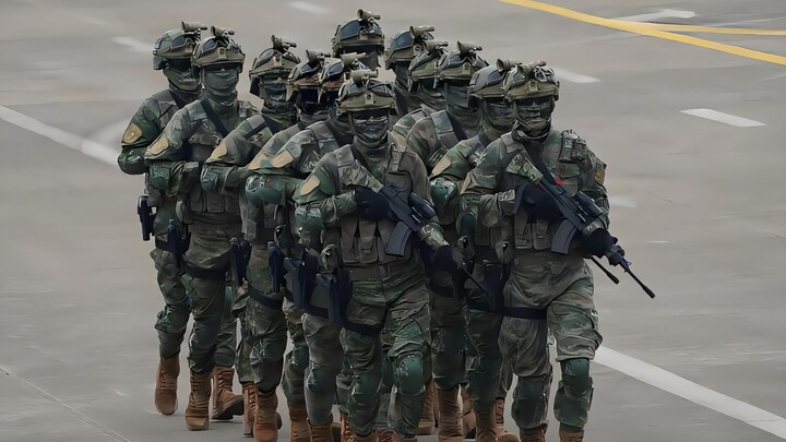 Bài kiểm tra của lính thủy đánh bộ hơi khốc liệt.