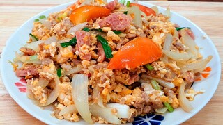 แหนมผัดไข่ ทำง่ายๆ เมนูบ้านๆ แค่อร่อยลืมไม่ลง Fermented Pork Sausage stir fried with eggs