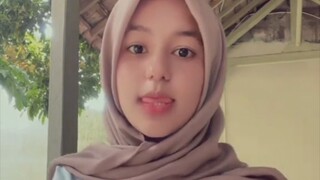 ade ade tapi punya buah segarr🤤