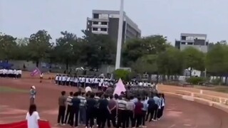 校长：今天咋这么多领导