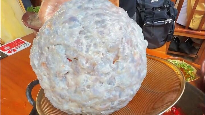 Delapan tipe pelahap di restoran prasmanan, kamu termasuk yang mana?