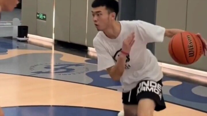 “Những ai biết lừa bóng và xoay người đều im lặng”
