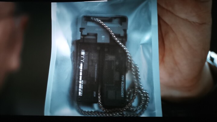 Bạn trẻ ơi, sắm ngay một chiếc hũ tro cốt điện tử cho riêng mình đi (nhưng lại bị dở khóc dở cười)!