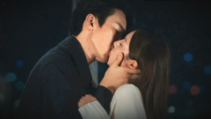 Aaaah, they finally kissed! Heejoo and Siyeon’s first kiss!! BaoBao and MaoMao, I’m born!