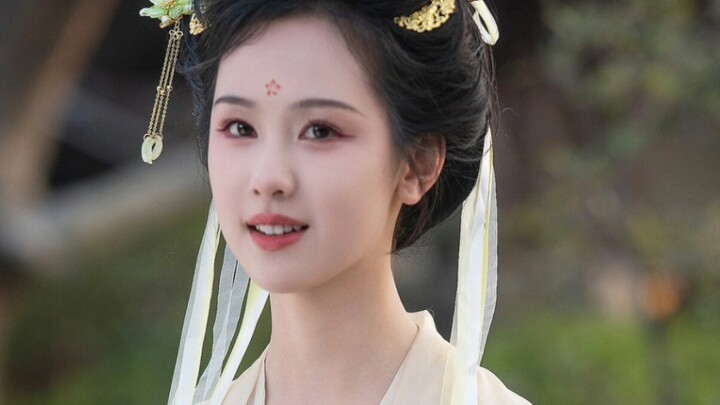 Cứu tôi với, Feizhu quả thật rất biết cách quay Trần Đô Linh! Một “viên ngọc trên tay” đích thị phải