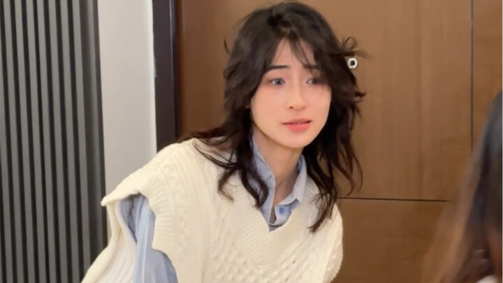 Tengah malam baru kepikiran: Bukan gitu?? Dia kan punya bing??