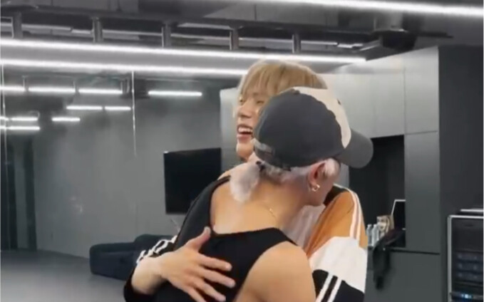 230816 RIIZE memperbarui video pengajaran ruang latihan Shotrao Lee Taeyong Siren