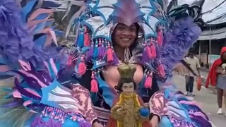如果生活一定要取悦一人，我想最应该取悦的是自己。