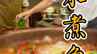 لحم التنين في السماء والحمار تحت الأرض، لا يُقارنان بوجبة سمك مسلوق.