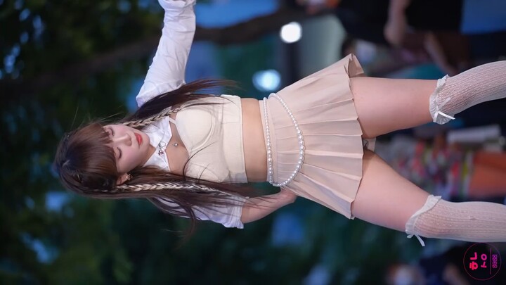 Hari ini tak ada urusan, menikmati lagu di panggung hiburan — Yangtao/Starfruit [Dami] - Pertunjukan