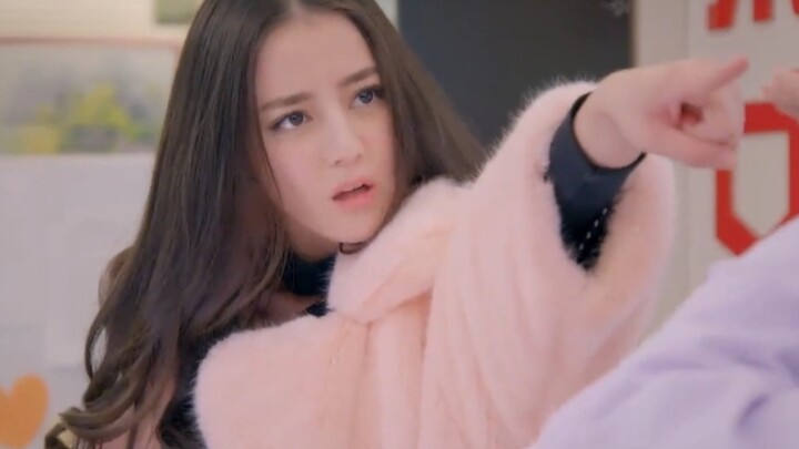 Dilraba: I'm prettier than you, yet you still want me to be your bridesmaid?