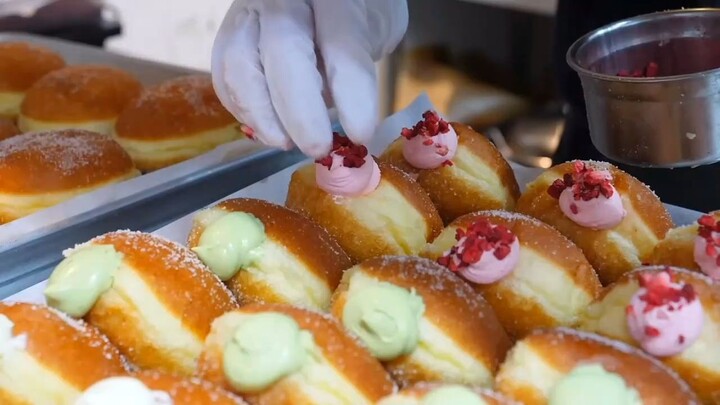 Korea Street Food " Donat Bomboloni varian baru Dengan isi cream  lebih melimpah..!! "