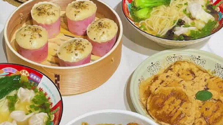 Một ngày tươi đẹp bắt đầu từ bữa sáng~ Mình đã dùng máy xay thịt 3 cỡ của Little Bear để làm hoành t